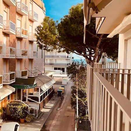 Appartamento Soyus 10 Lido di Jesolo Buitenkant foto